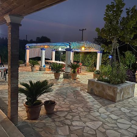 Villa Facen Gardeládes エクステリア 写真